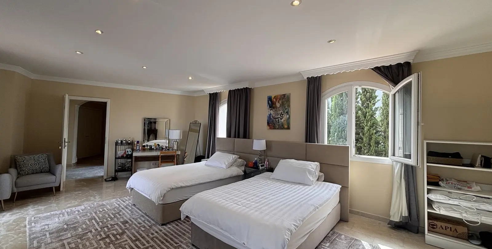 Venta de villa independiente en Selwo 12