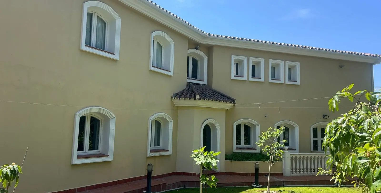 Venta de villa independiente en Selwo 28
