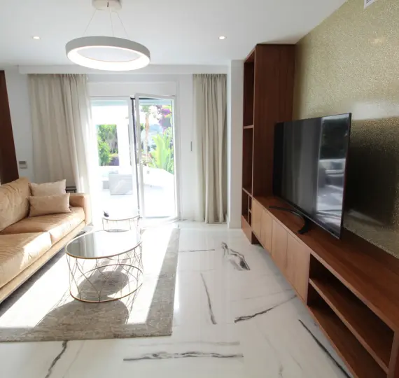 Long-term rent of detached villa in Nueva Andalucía