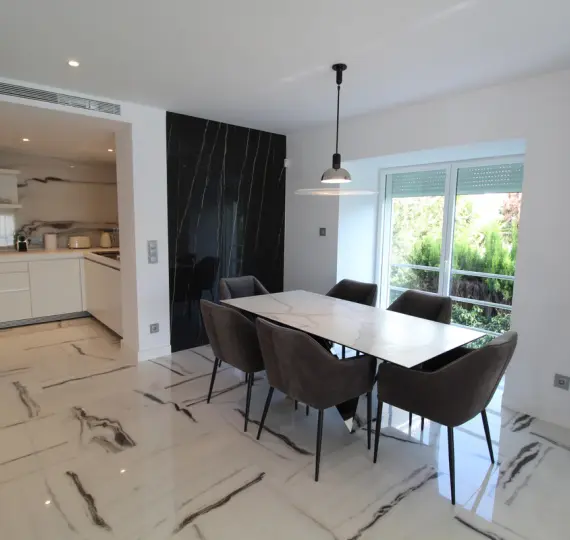 Long-term rent of detached villa in Nueva Andalucía