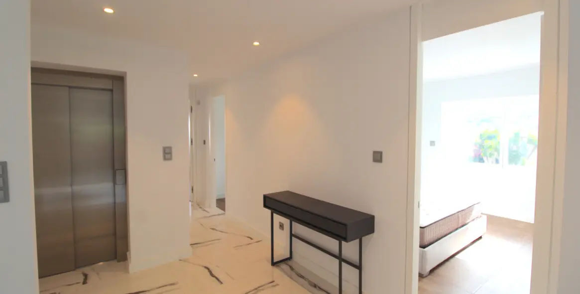 Long-term rent of detached villa in Nueva Andalucía 16