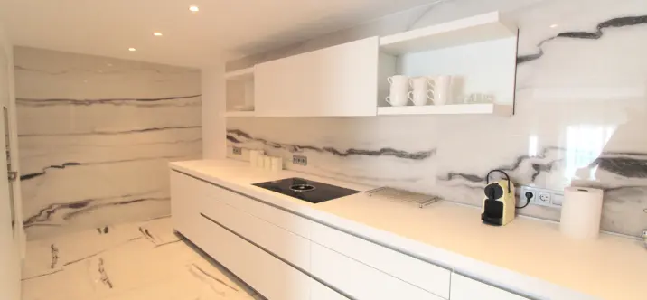 Venta de villa independiente en Nueva Andalucía 4