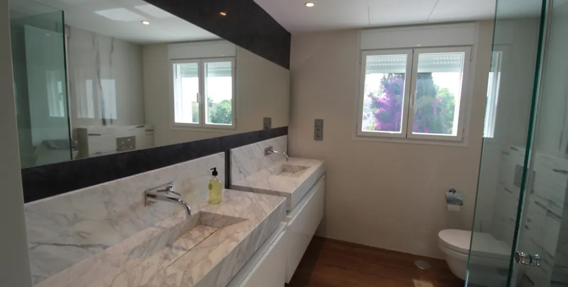 Long-term rent of detached villa in Nueva Andalucía 17