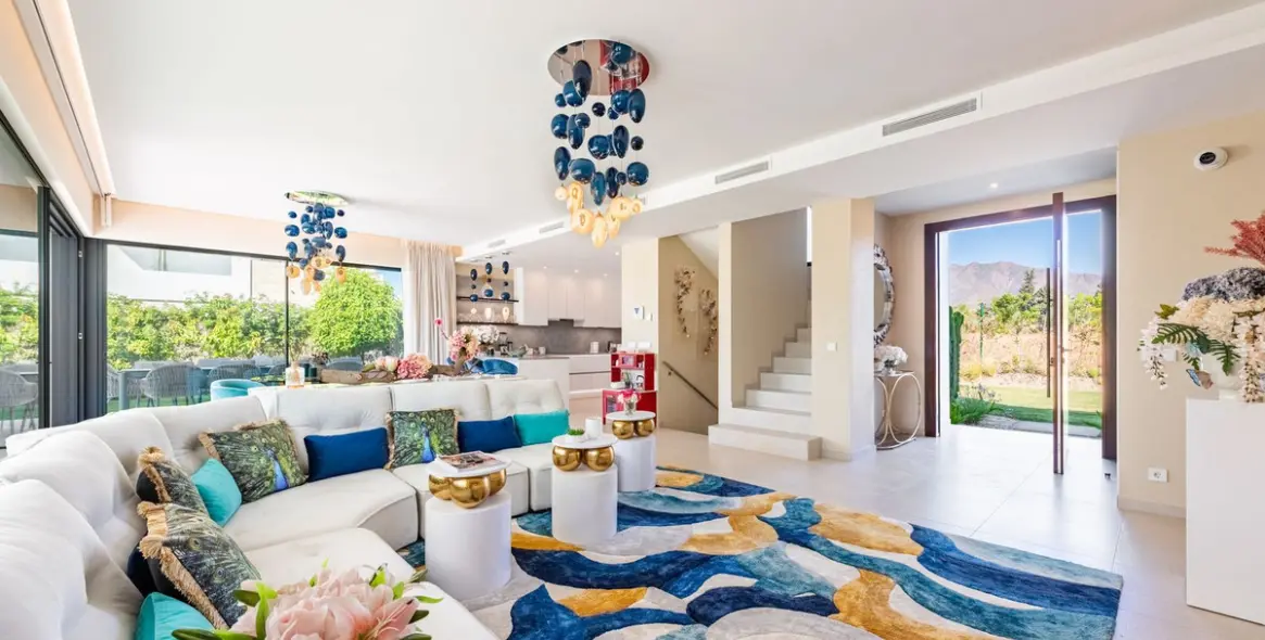 Sale of detached villa in La Cala Golf 5