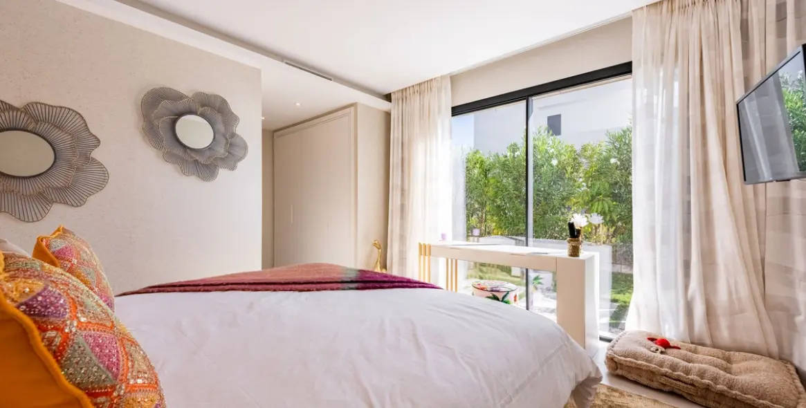 Sale of detached villa in La Cala Golf 14