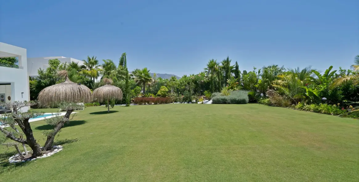 Sale of detached villa in La Cala Golf 15