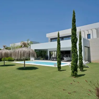 Продажа  отдельно стоящей виллы в La Cala Golf