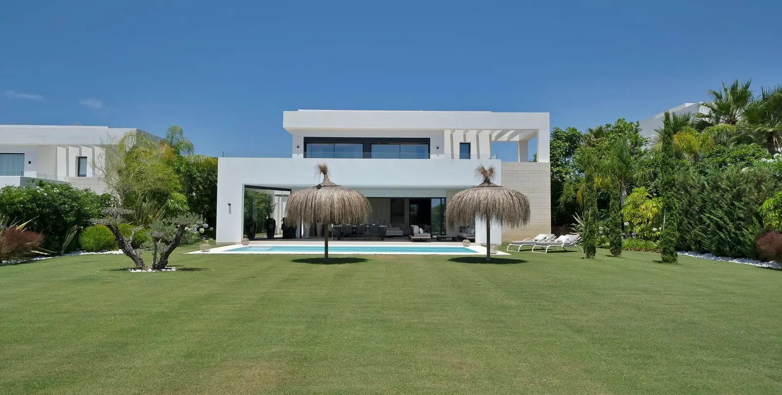 Sale of detached villa in La Cala Golf 15