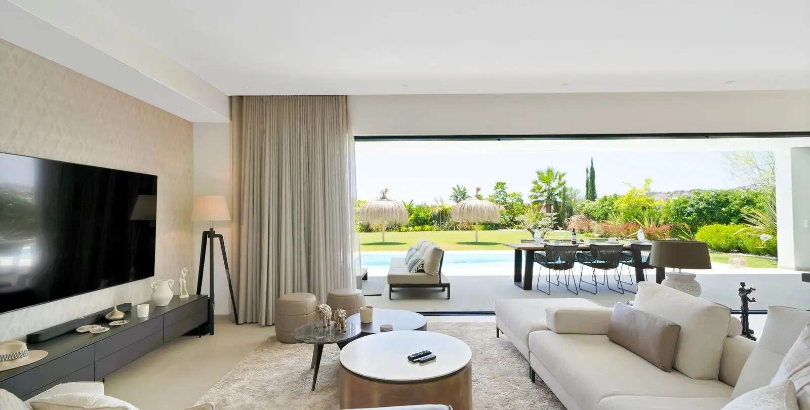 Sale of detached villa in La Cala Golf 28
