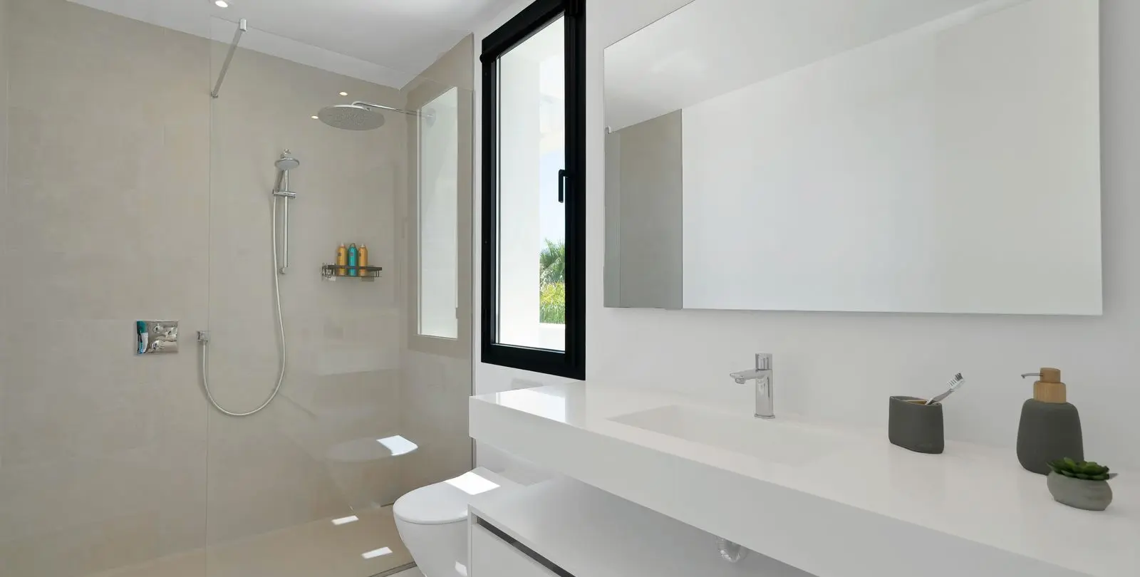 Sale of detached villa in La Cala Golf 29