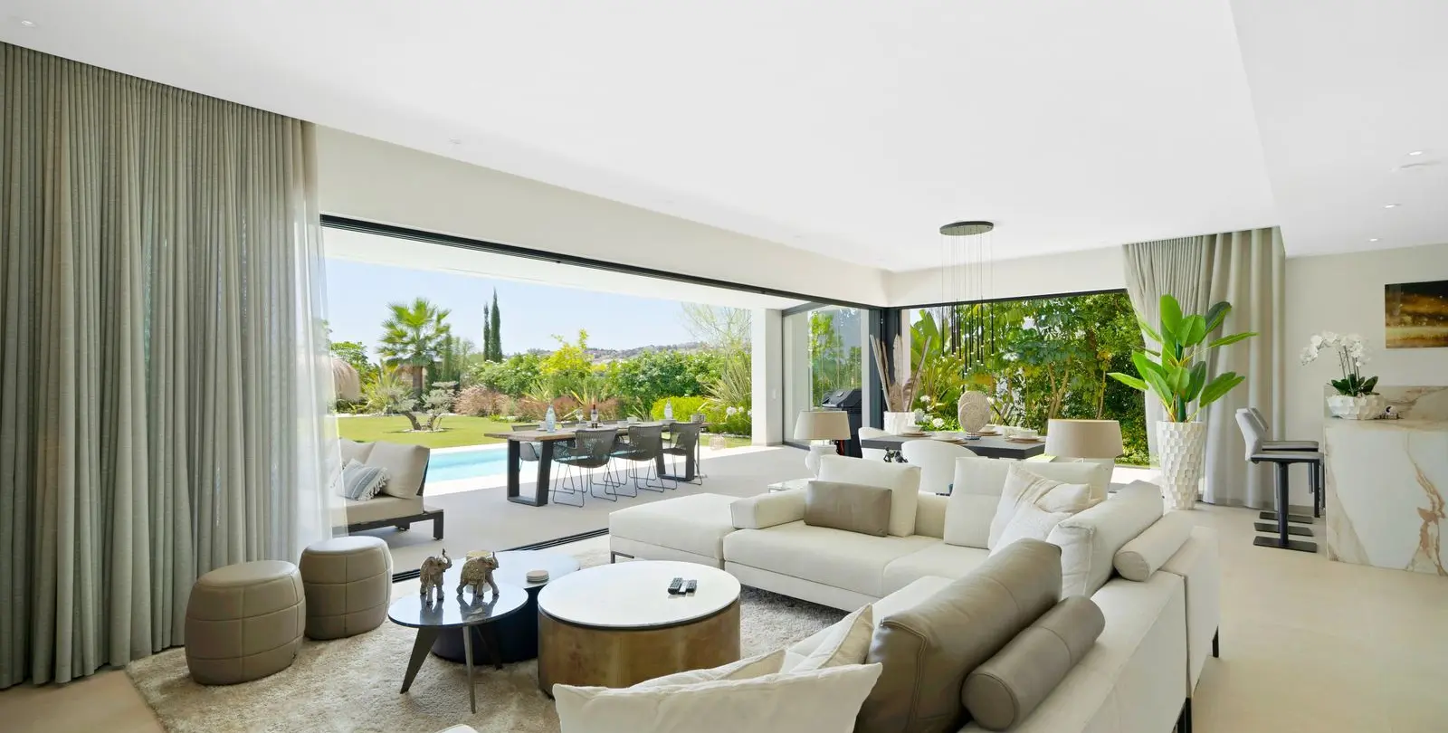 Sale of detached villa in La Cala Golf 30