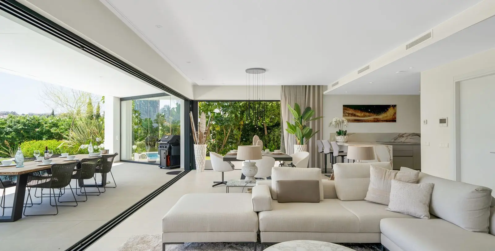 Sale of detached villa in La Cala Golf 31