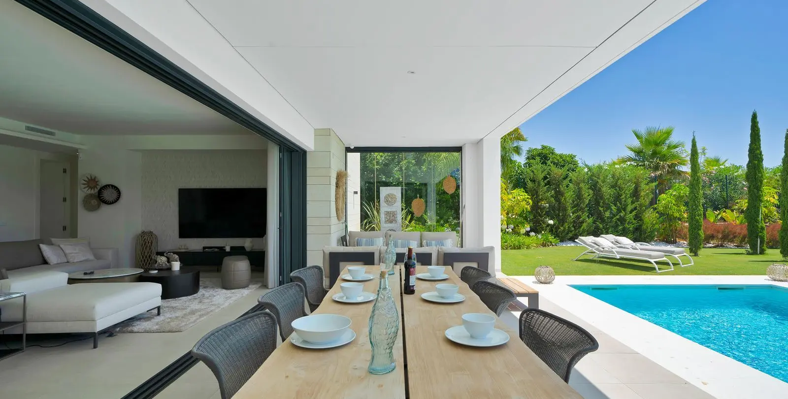 Sale of detached villa in La Cala Golf 38