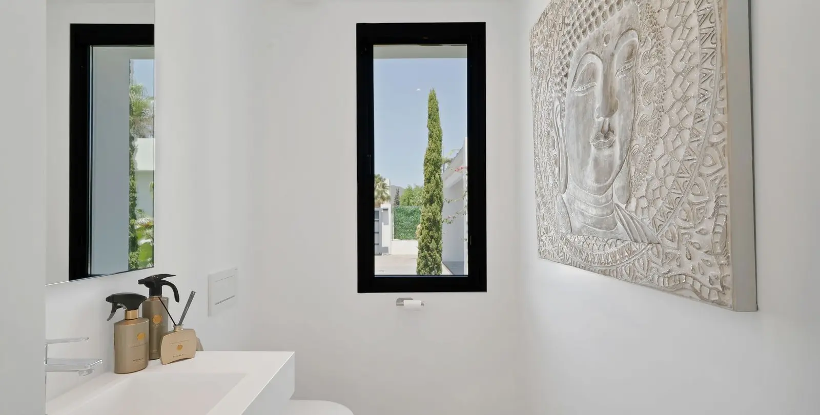 Sale of detached villa in La Cala Golf 90