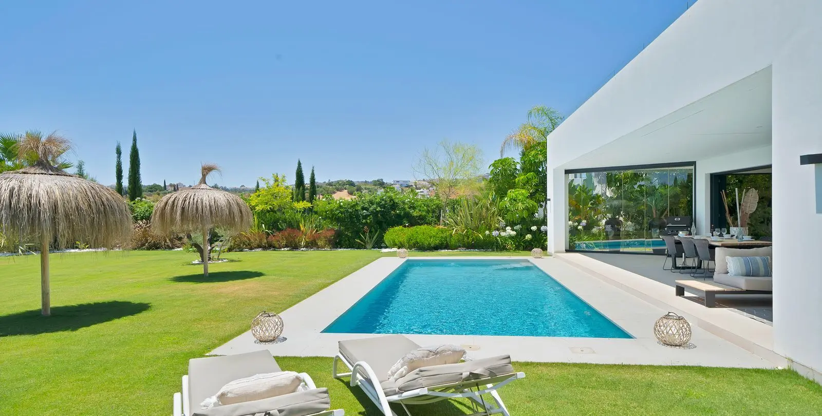 Sale of detached villa in La Cala Golf 106