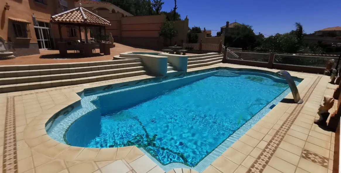 Sale of detached villa in La Cala de Mijas 2