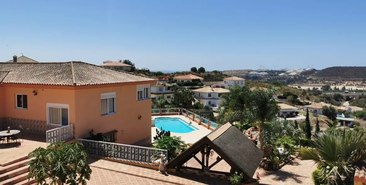 Sale of detached villa in La Cala de Mijas 8