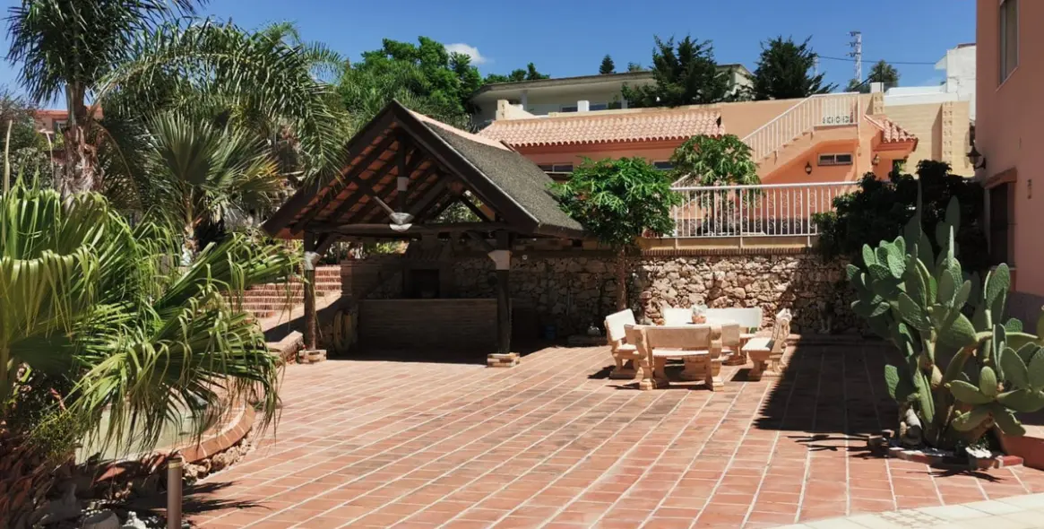 Sale of detached villa in La Cala de Mijas 10