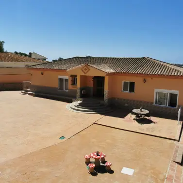 Venta de villa independiente en La Cala de Mijas
