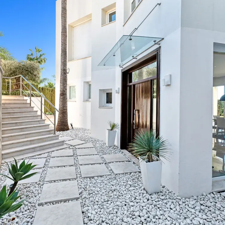 Venta de villa independiente en El Rosario