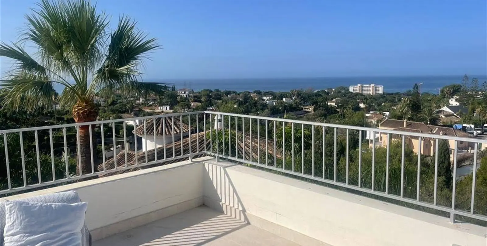 Venta de villa independiente en El Rosario 42