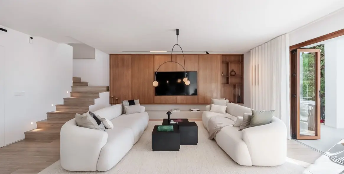 Sale of ground floor apartment in Nueva Andalucía (district Nueva Andalucía) 1