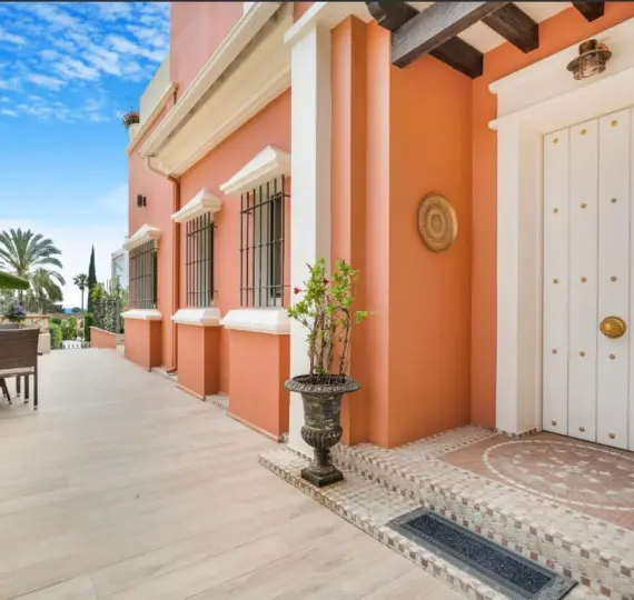 Detached villa R5222176