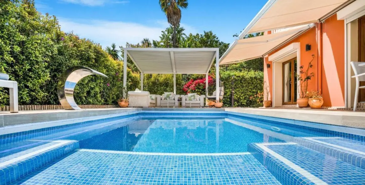 Sale of detached villa in Marbella (district Nagüeles) 9