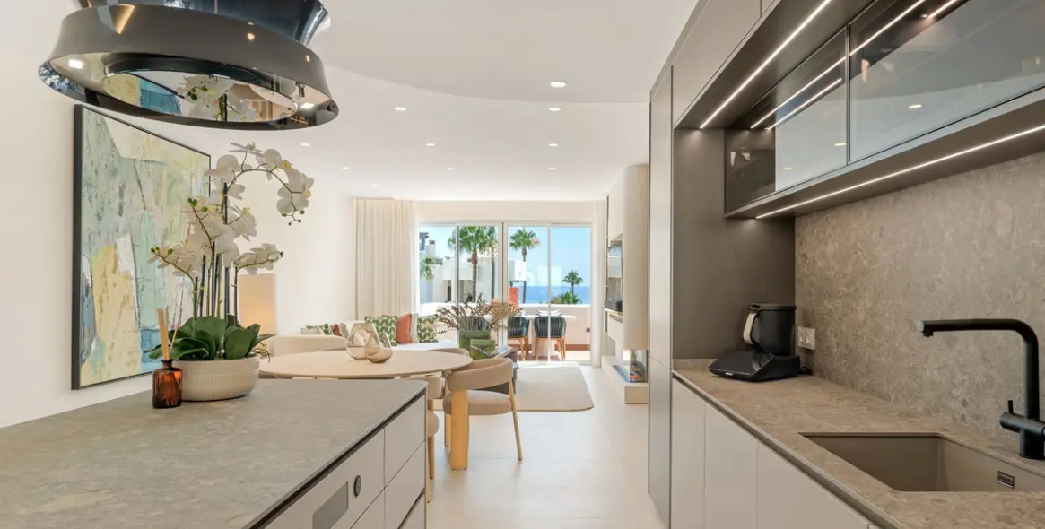 Sale of penthouse in Estepona (district New Golden Mile) 8