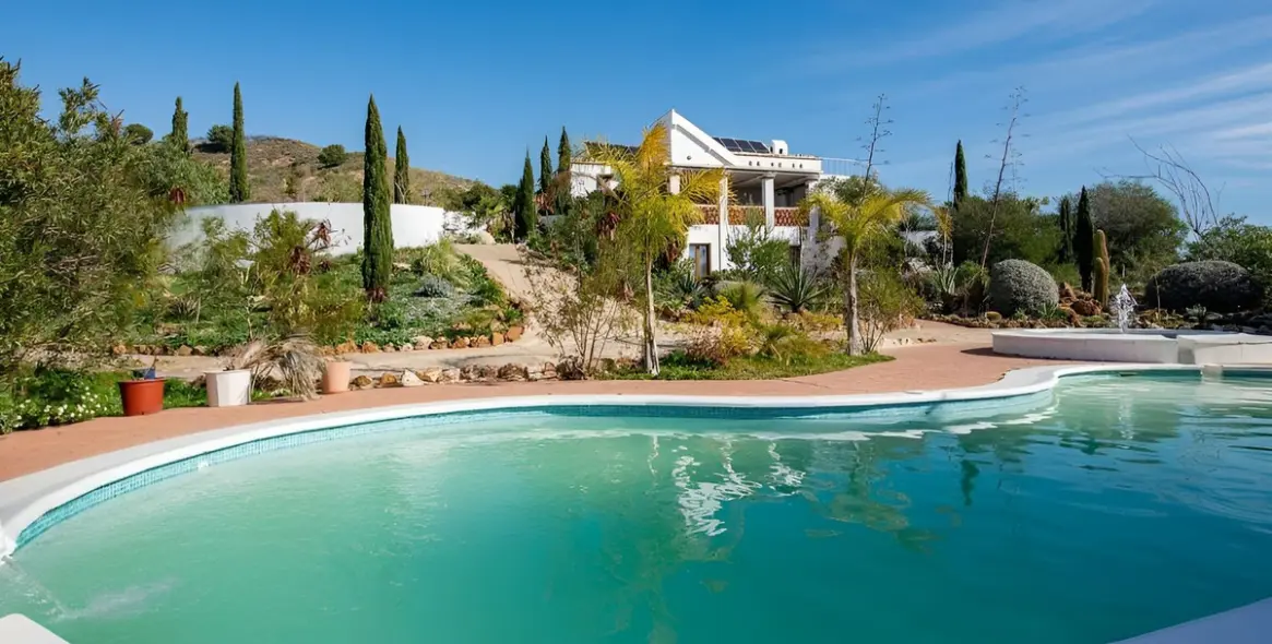 Sale of finca - cortijo in Malaga (district Provincia de Málaga) 3