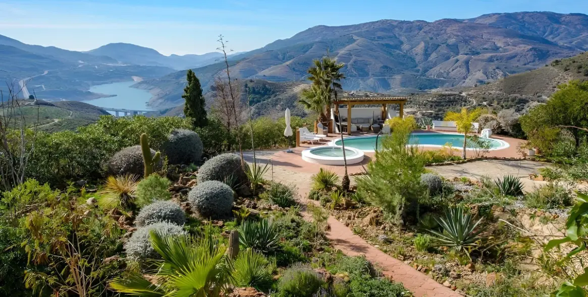 Sale of finca - cortijo in Malaga (district Provincia de Málaga) 5