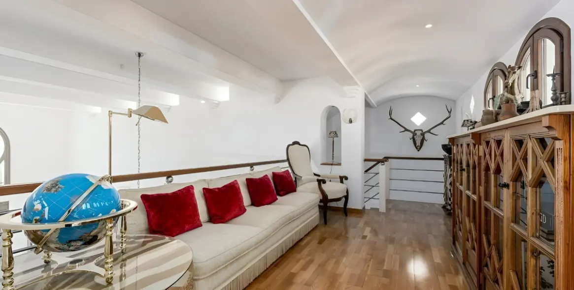 Sale of finca - cortijo in Malaga (district Provincia de Málaga) 9