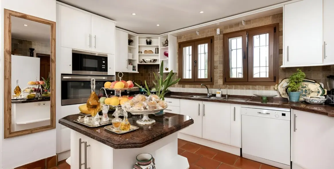 Sale of finca - cortijo in Malaga (district Provincia de Málaga) 10