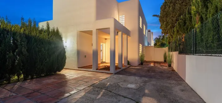 Detached villa R5009773 4