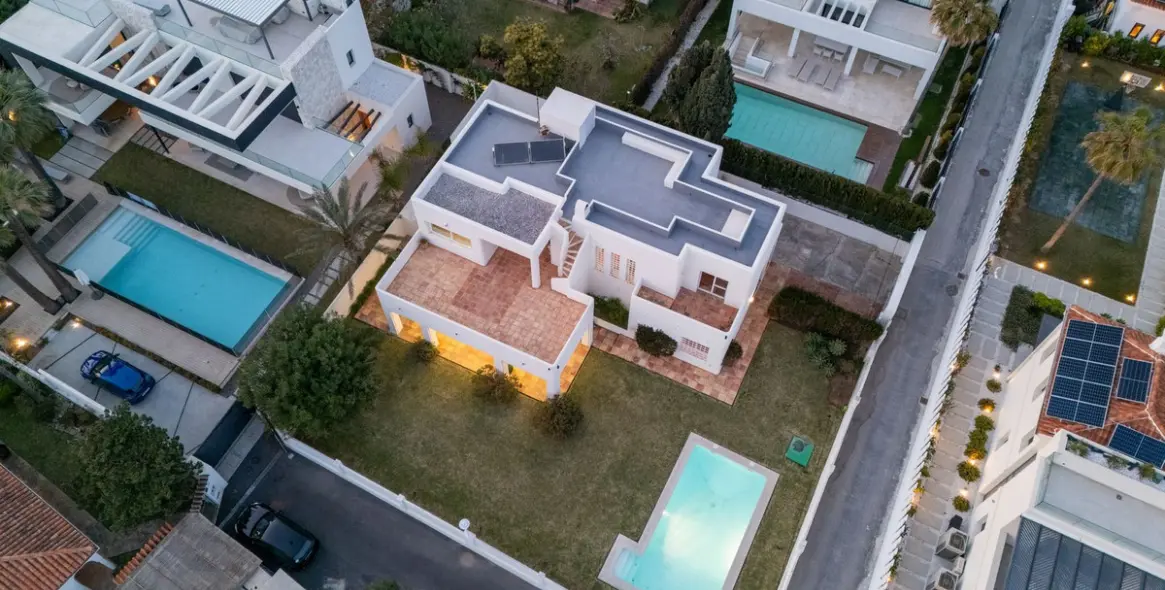 Sale of detached villa in Marbesa 11