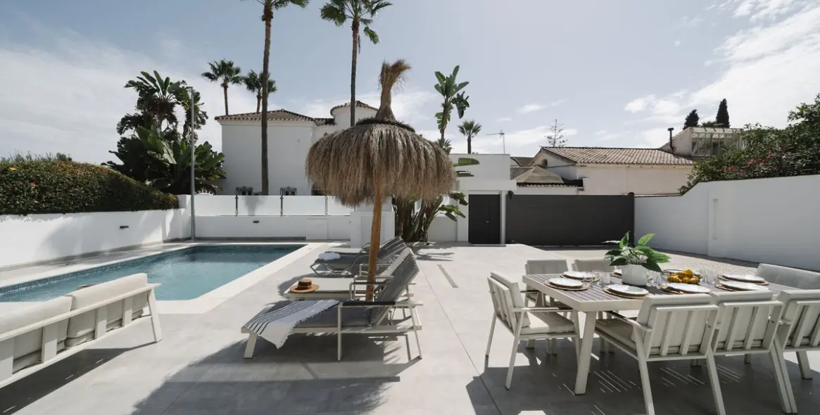 Venta de villa independiente en Nueva Andalucía 8