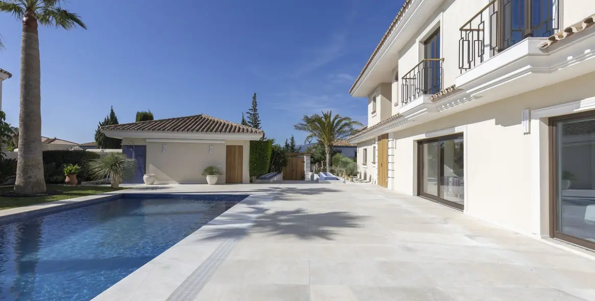 Продажа  отдельно стоящей виллы в Mijas Golf 10