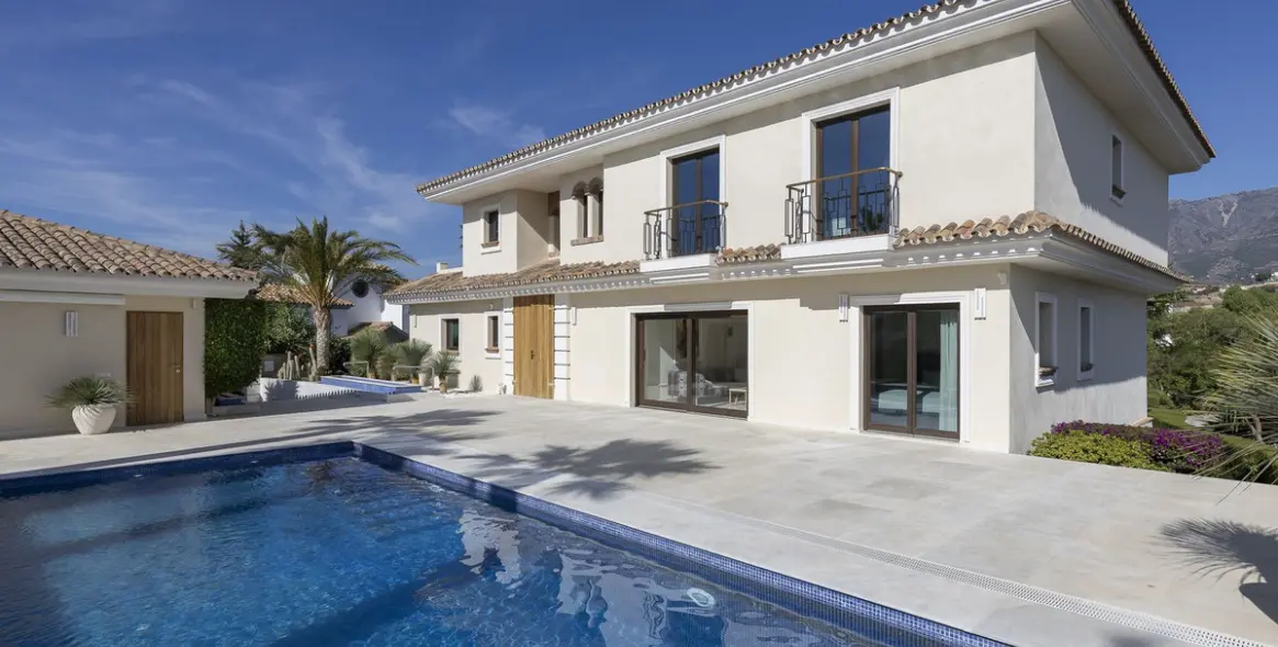 Продажа  отдельно стоящей виллы в Mijas Golf 14