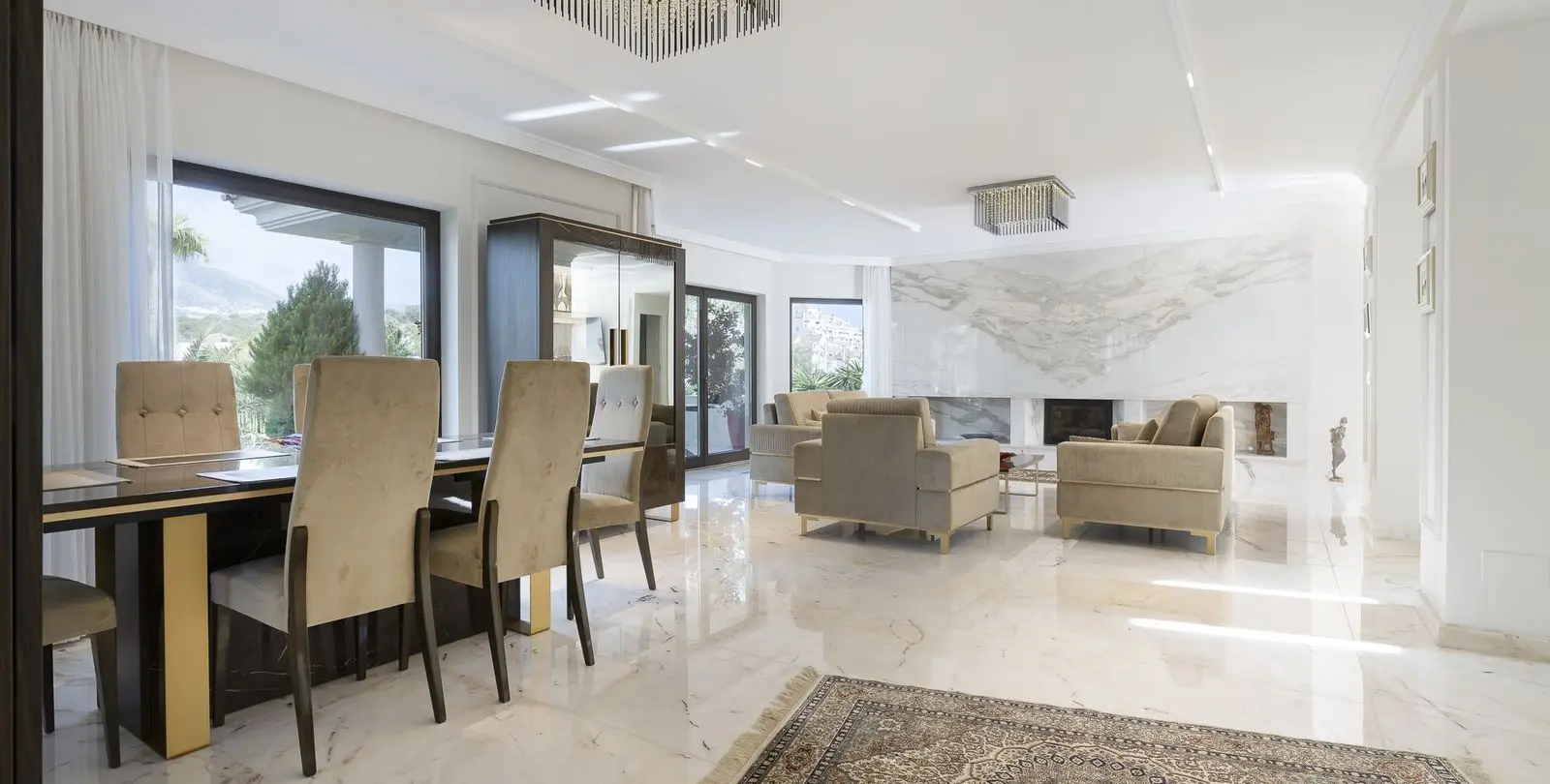 Sale of detached villa in Mijas Golf 20