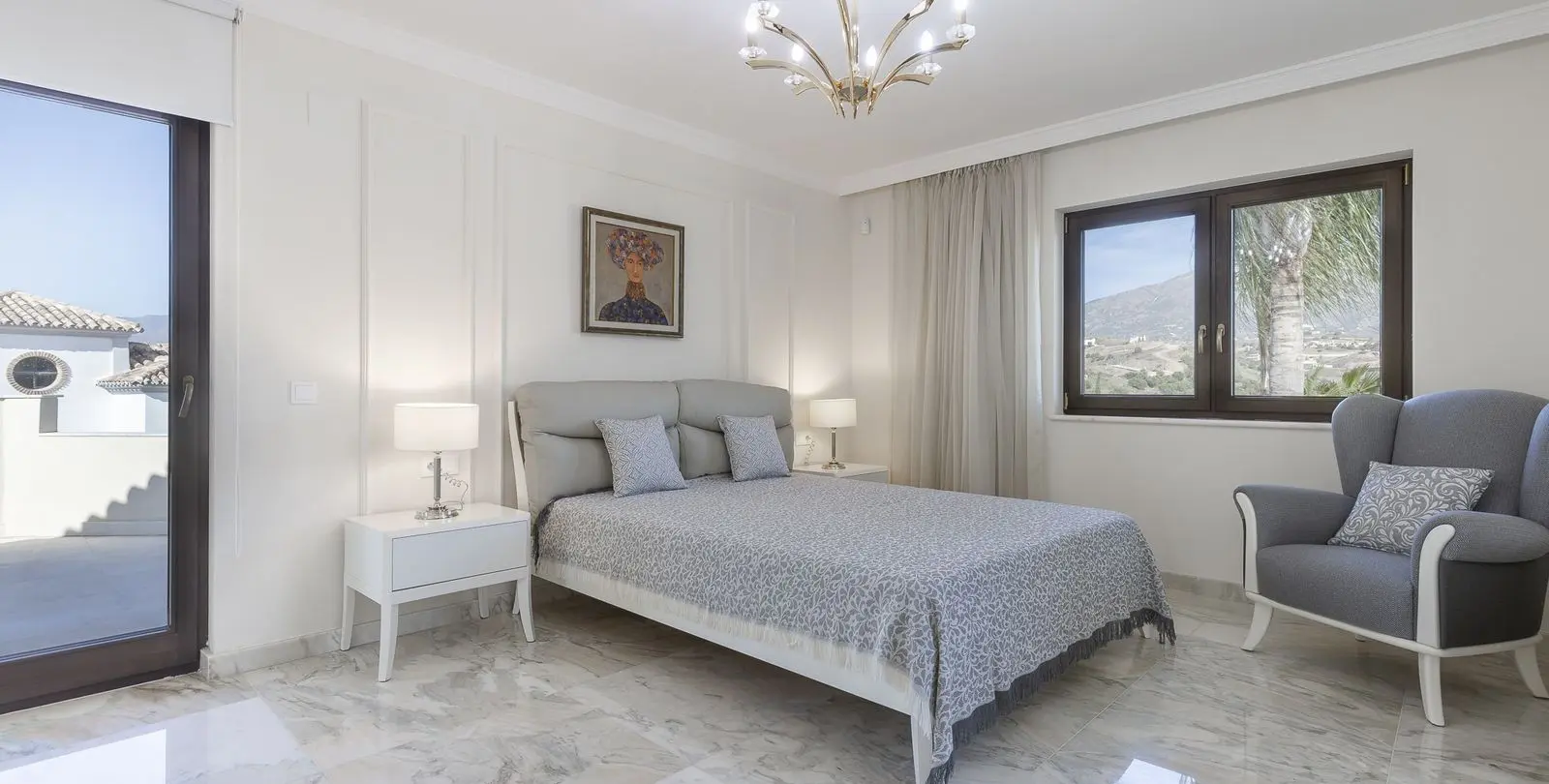 Sale of detached villa in Mijas Golf 44