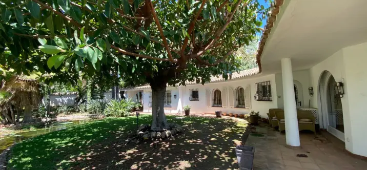 Detached villa R3606803 3