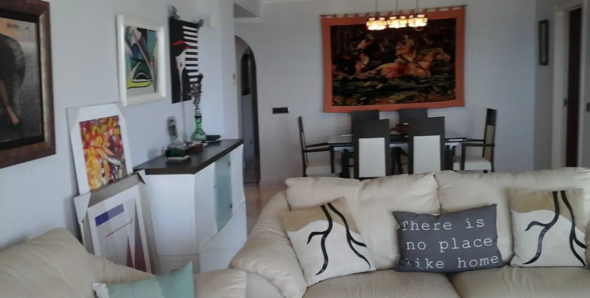 Sale of middle floor apartment in Puerto Banús 10