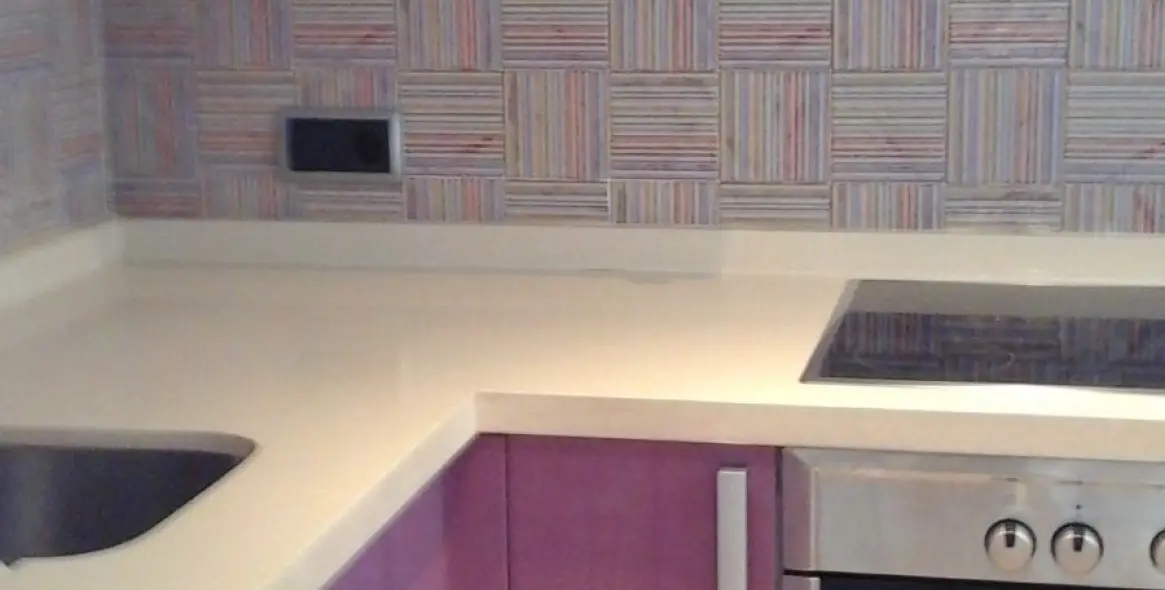 Sale of middle floor apartment in Puerto Banús 11