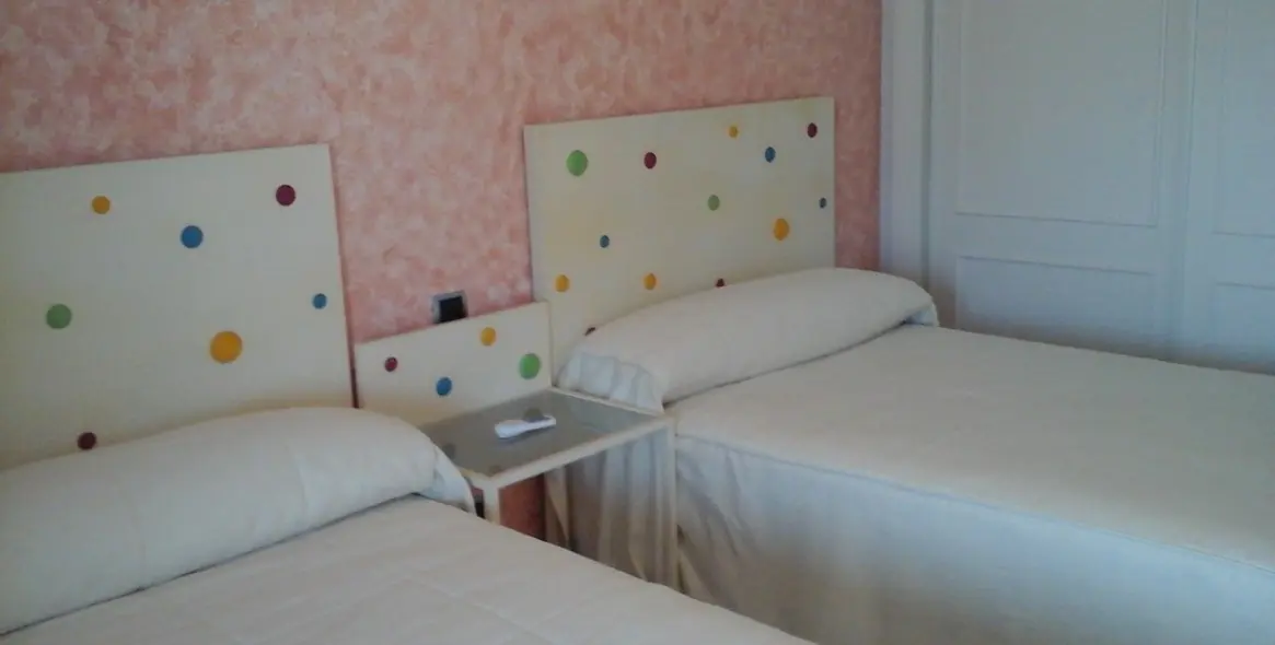 Sale of middle floor apartment in Puerto Banús 17