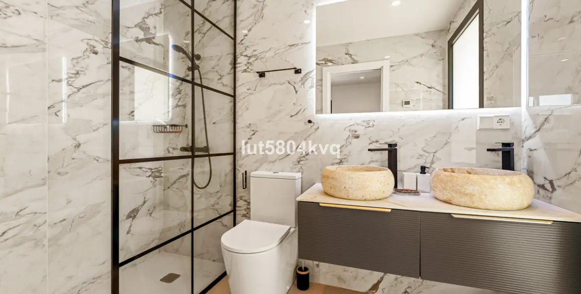 Продажа  отдельно стоящей виллы в Nueva Andalucía 15