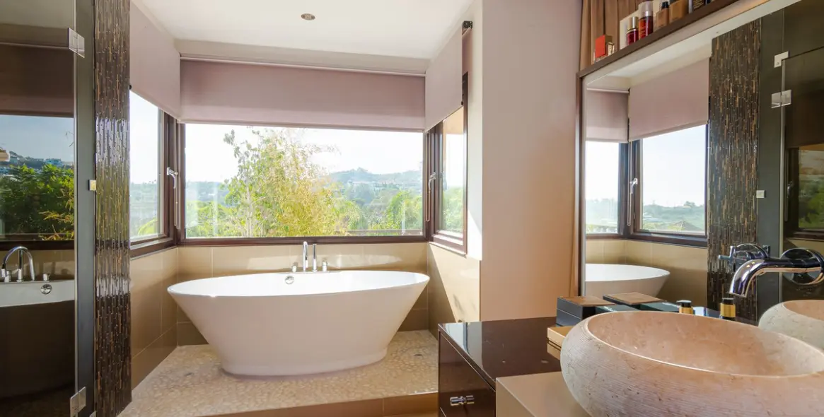 Sale of detached villa in Nueva Andalucía 29