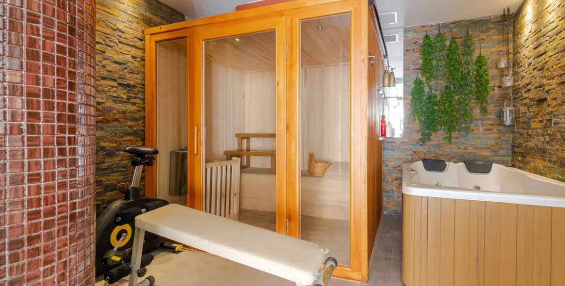 Sale of detached villa in Nueva Andalucía 35