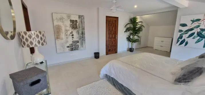 Villa independiente R4639999 4