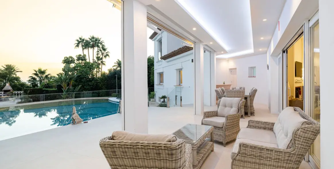 Sale of detached villa in Estepona (district El Paraiso) 3