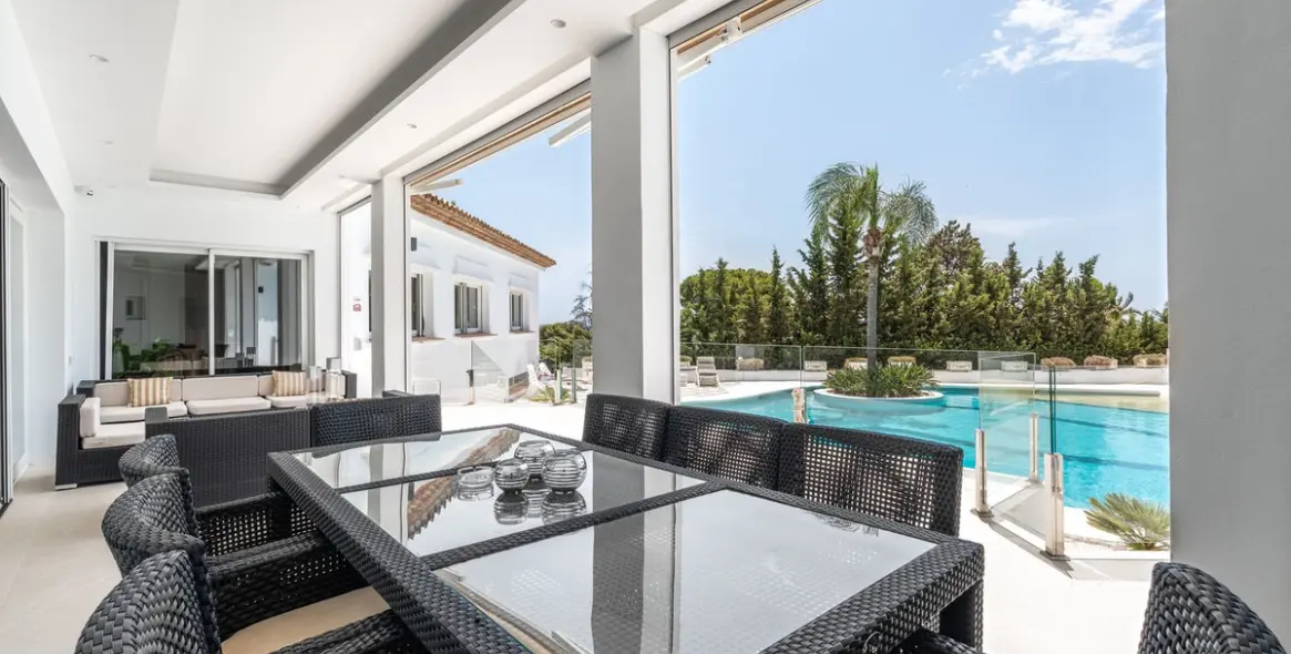 Sale of detached villa in Estepona (district El Paraiso) 7